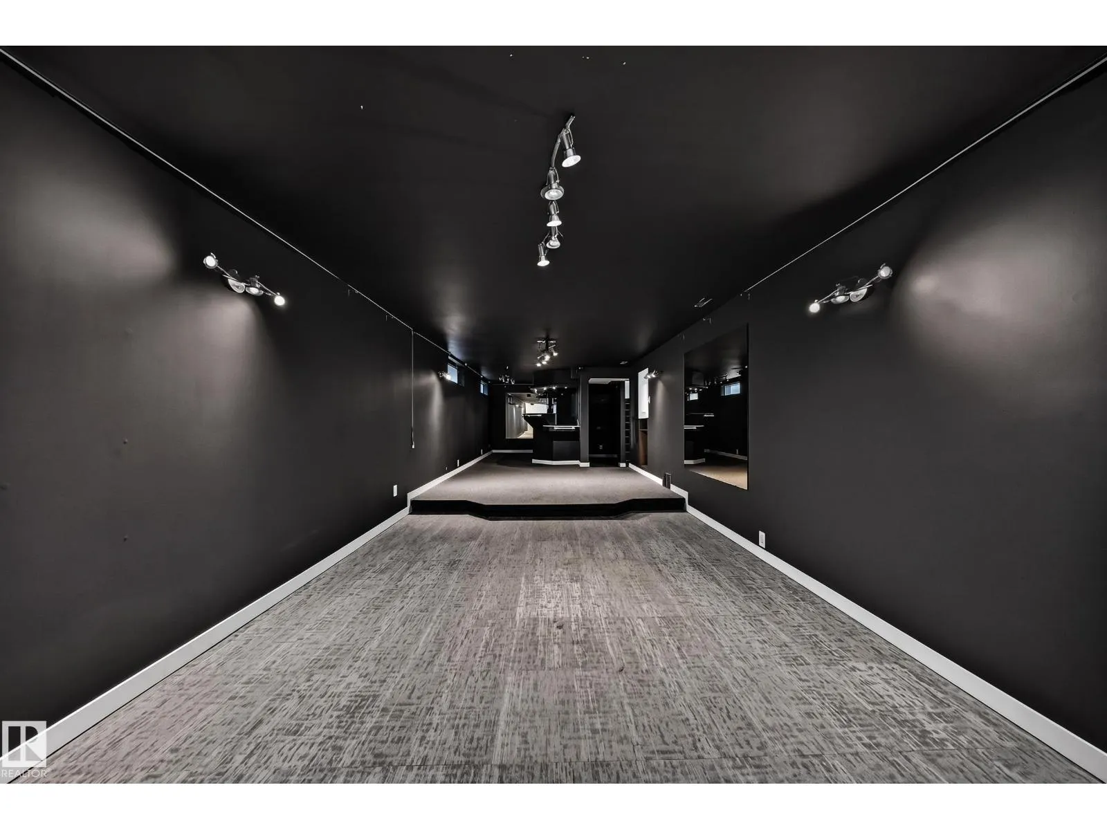5204 112 AV NW