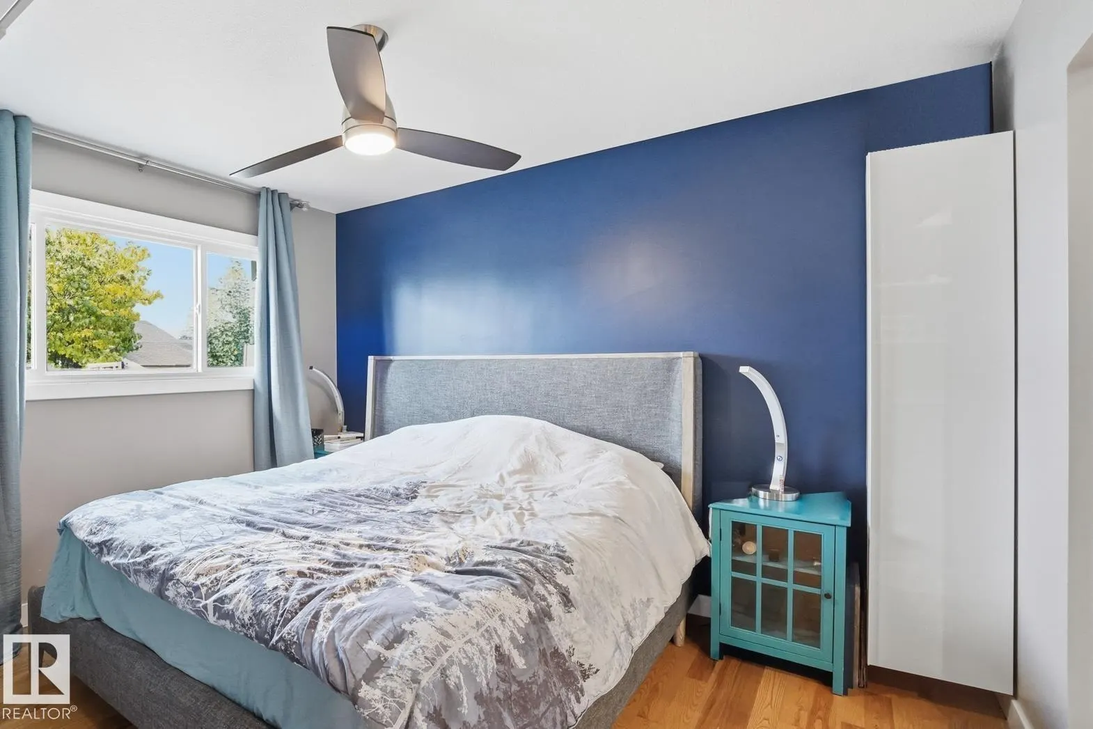 8408 54 ST NW