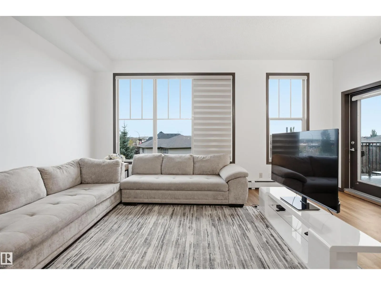 #405 105 ambleside dr SW