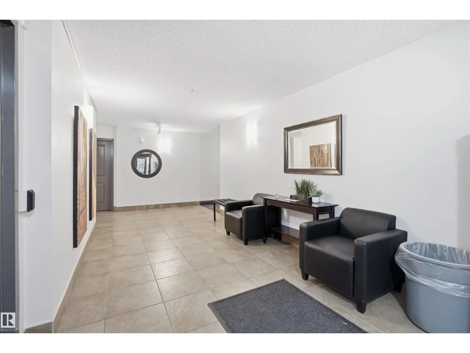 #405 105 ambleside dr SW