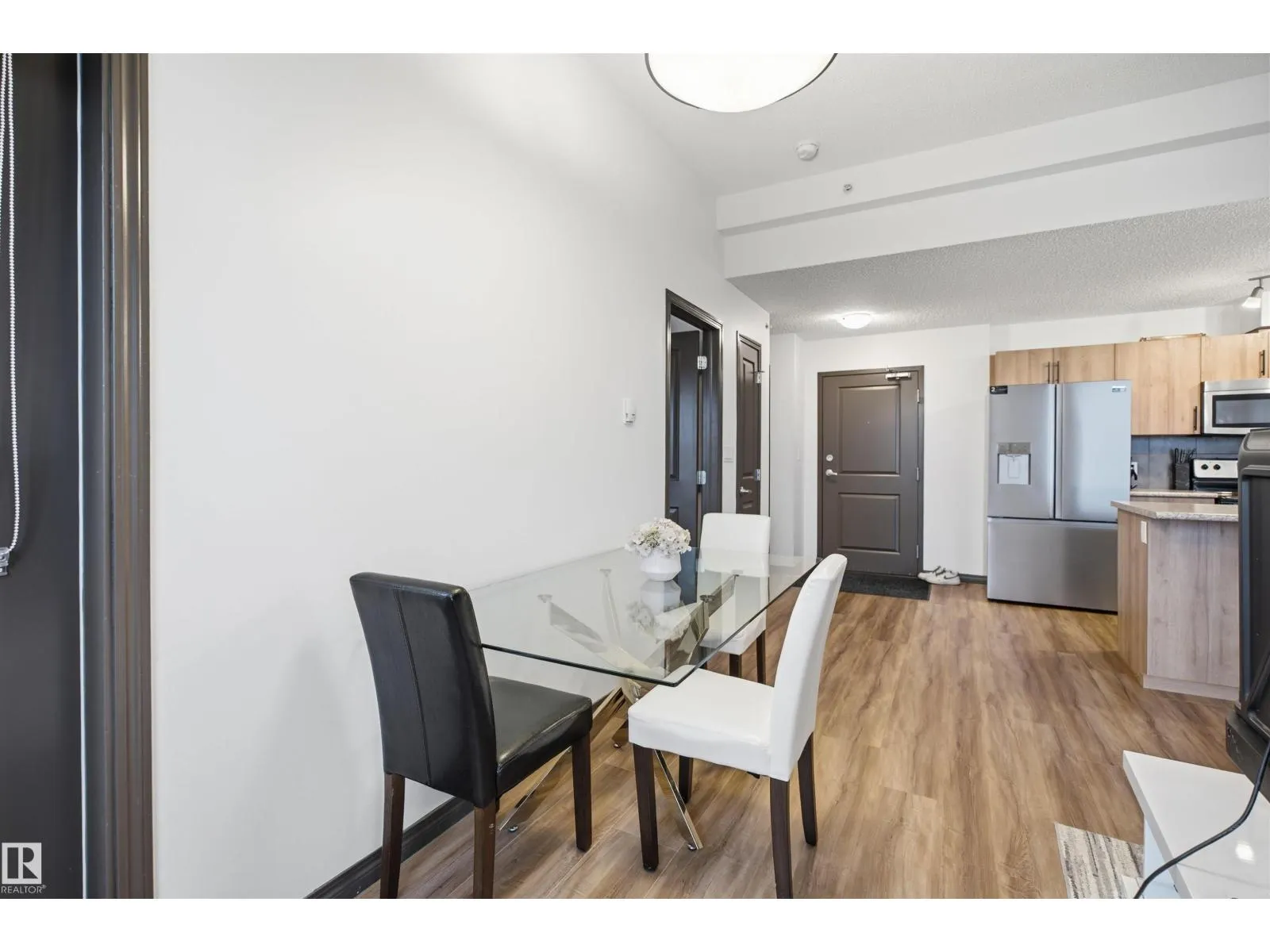#405 105 ambleside dr SW