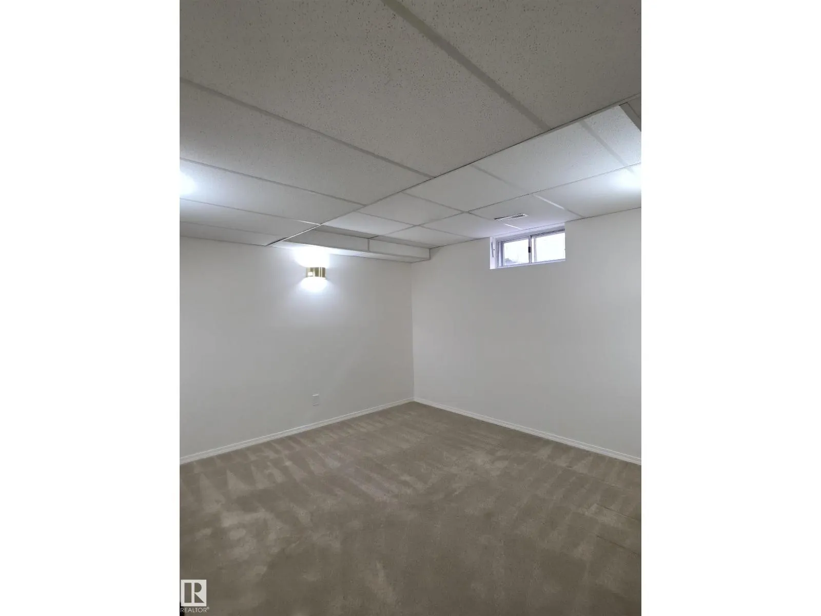 4440 32 ST NW