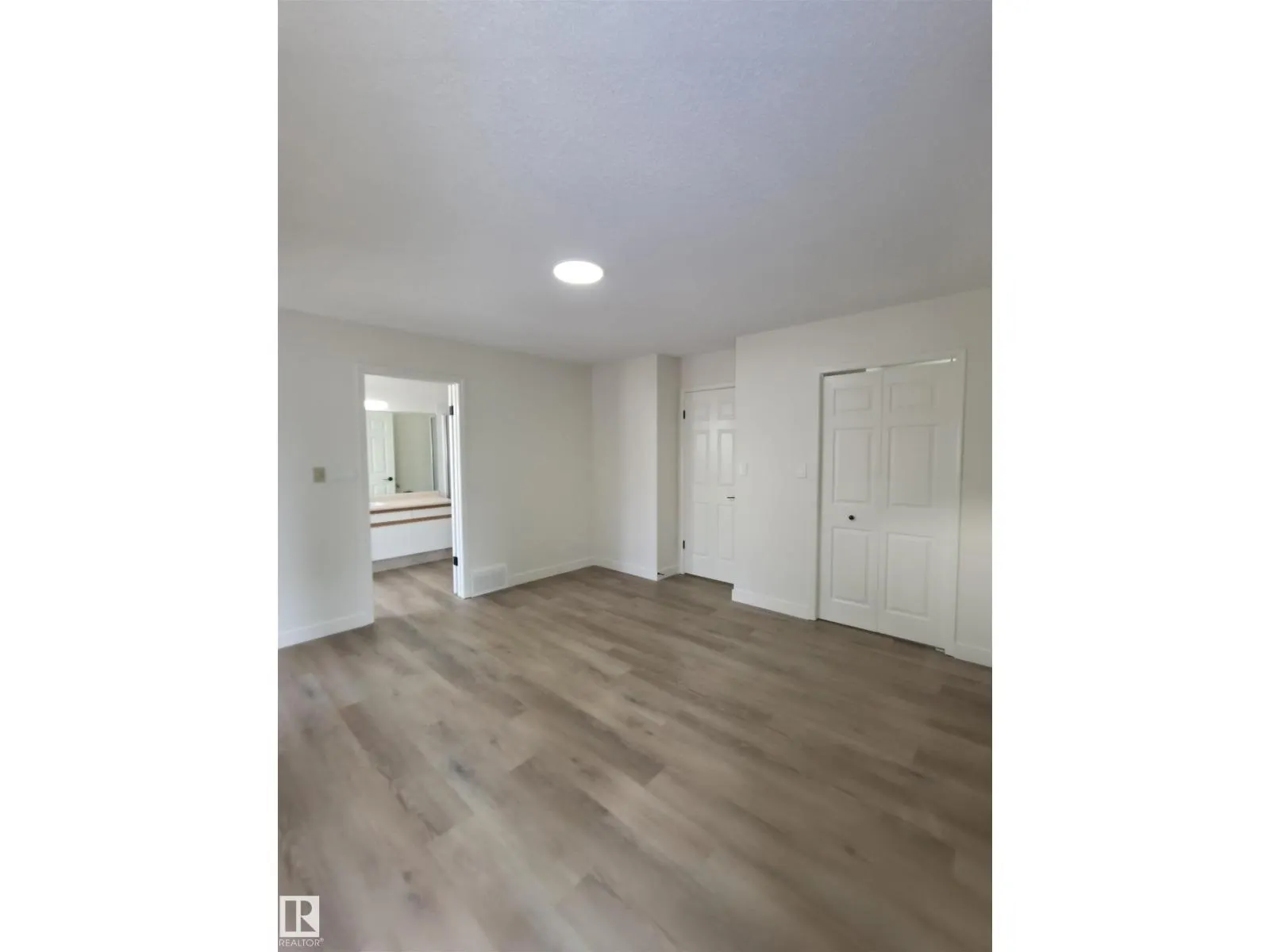 4440 32 ST NW
