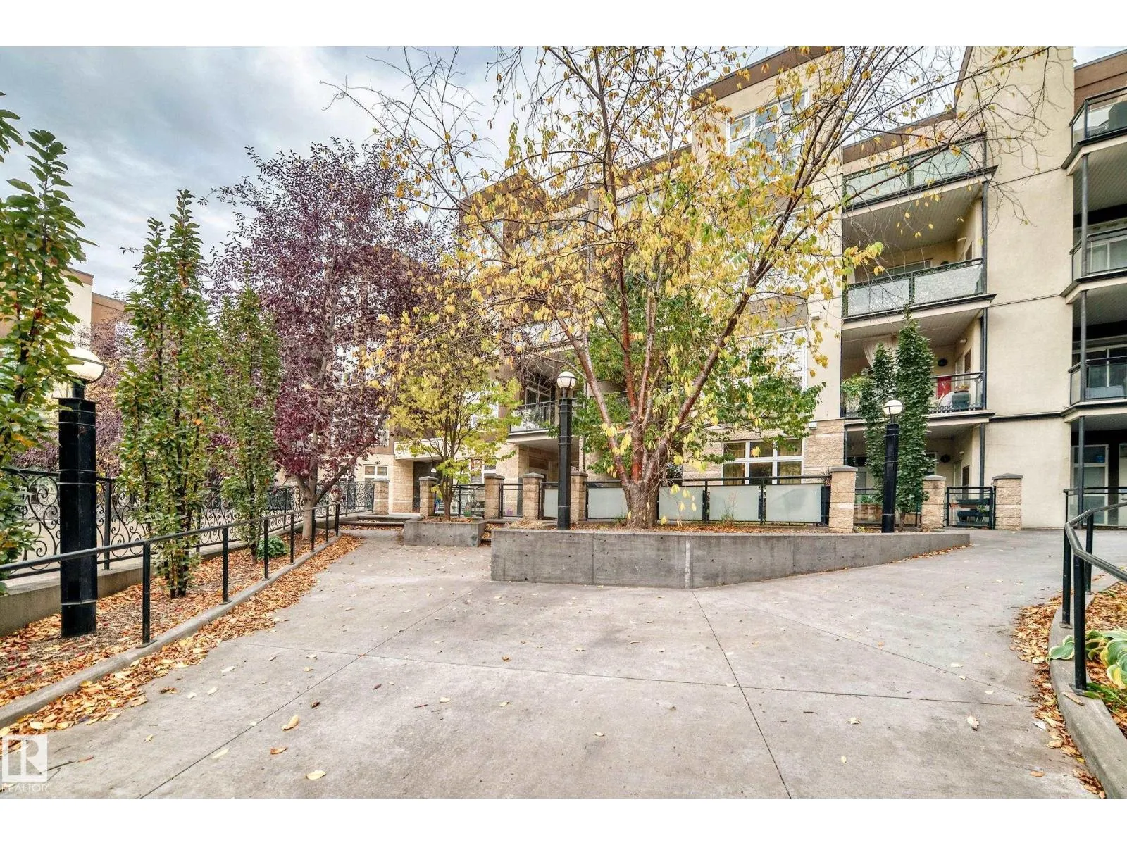 #432 10407 122 ST NW
