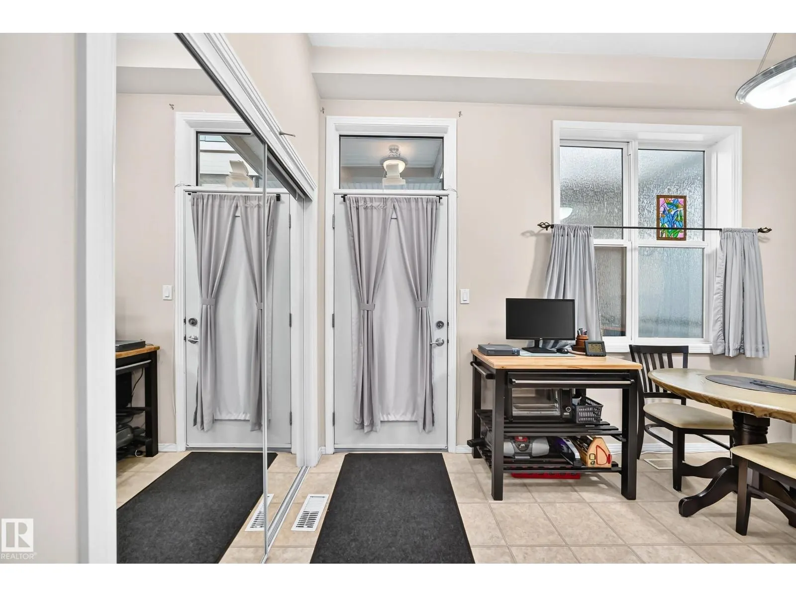 #432 10407 122 ST NW