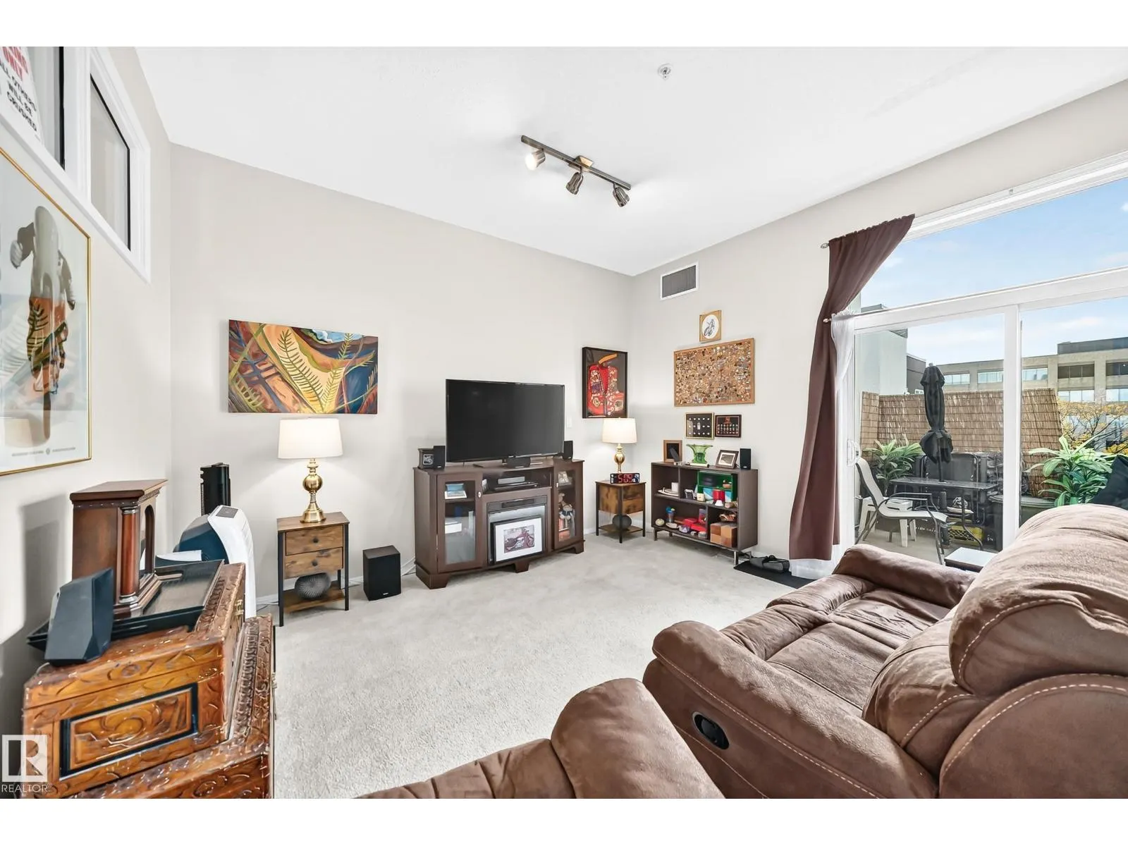 #432 10407 122 ST NW