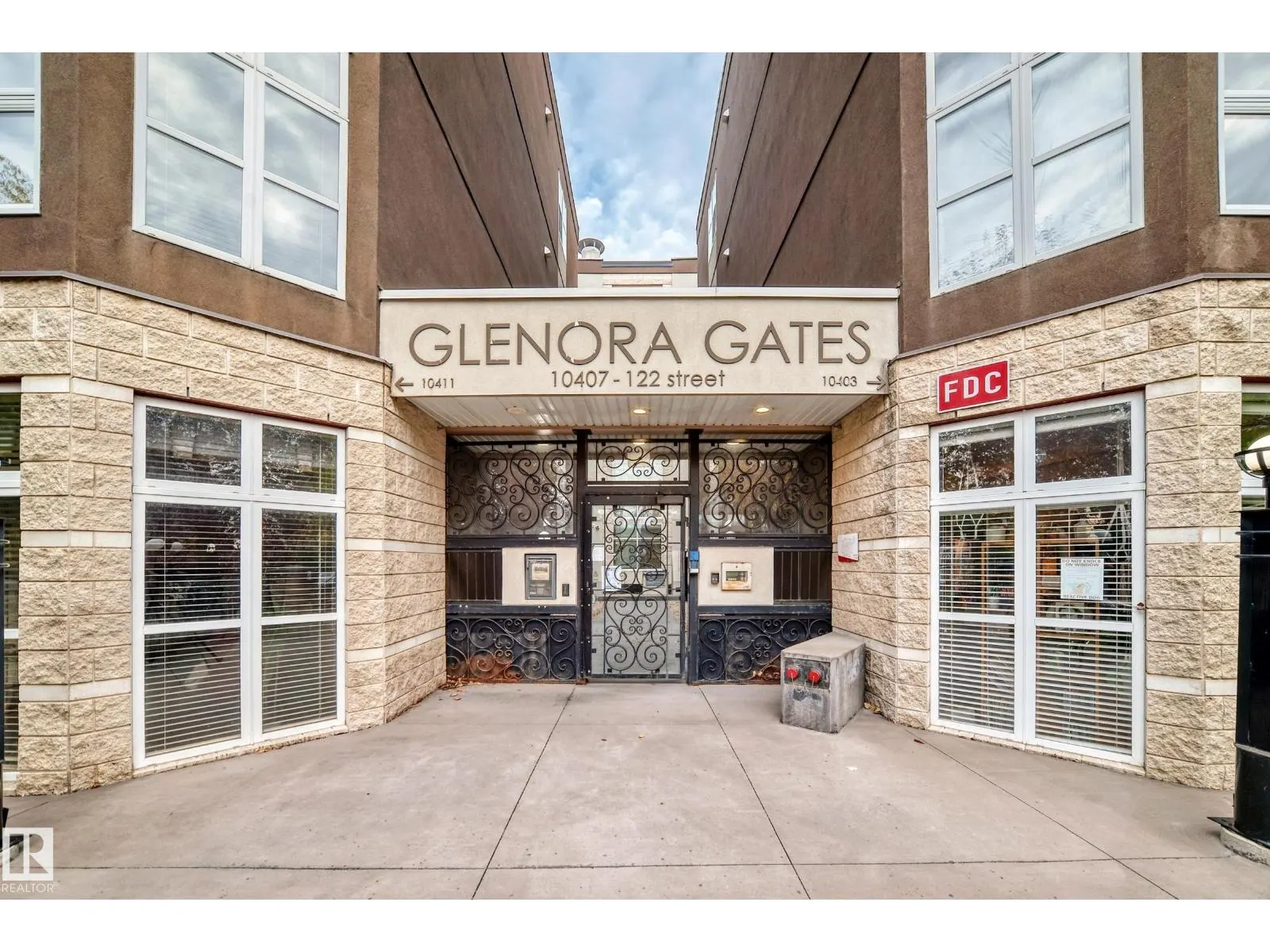 #432 10407 122 ST NW