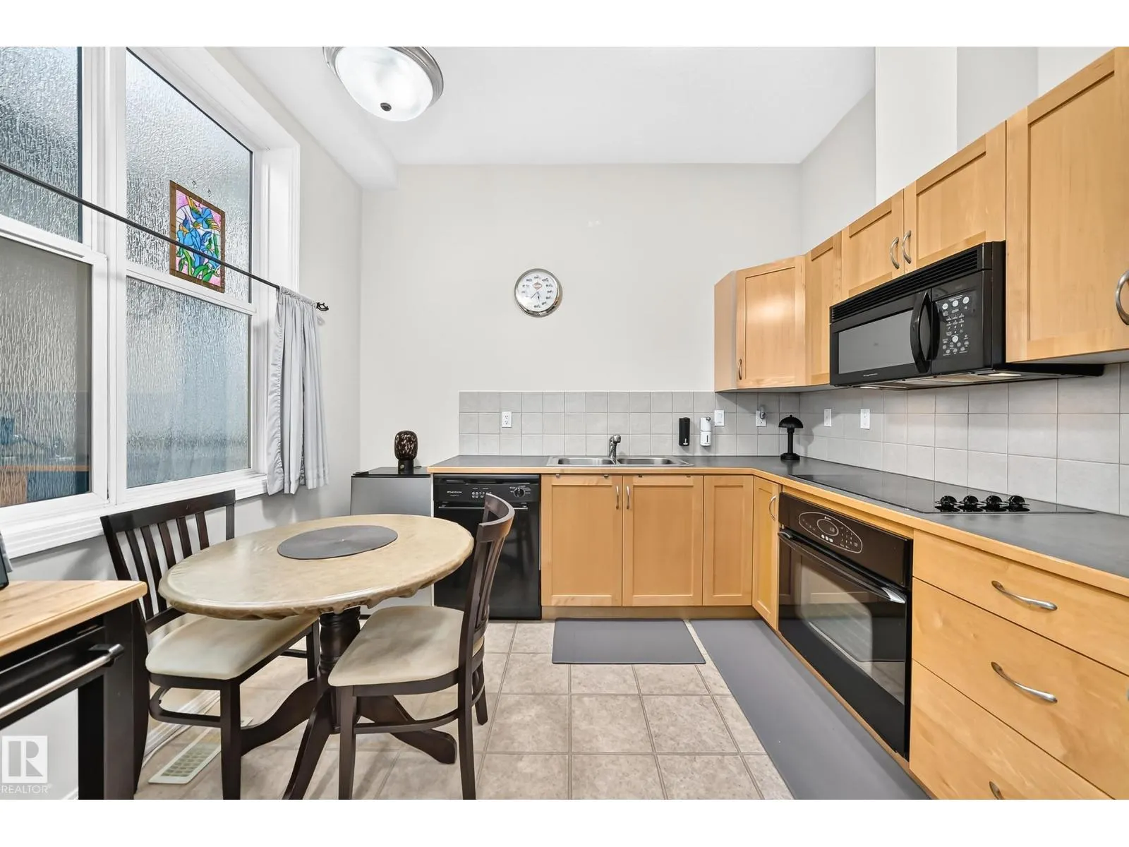 #432 10407 122 ST NW