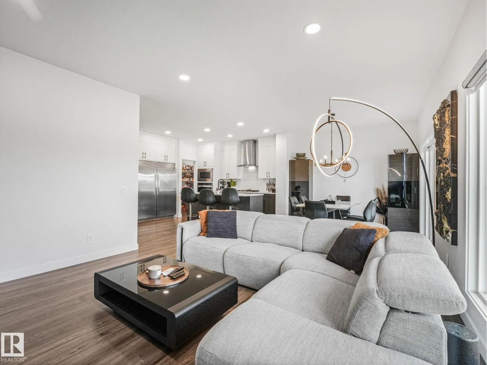 7151 EDGEMONT WY NW