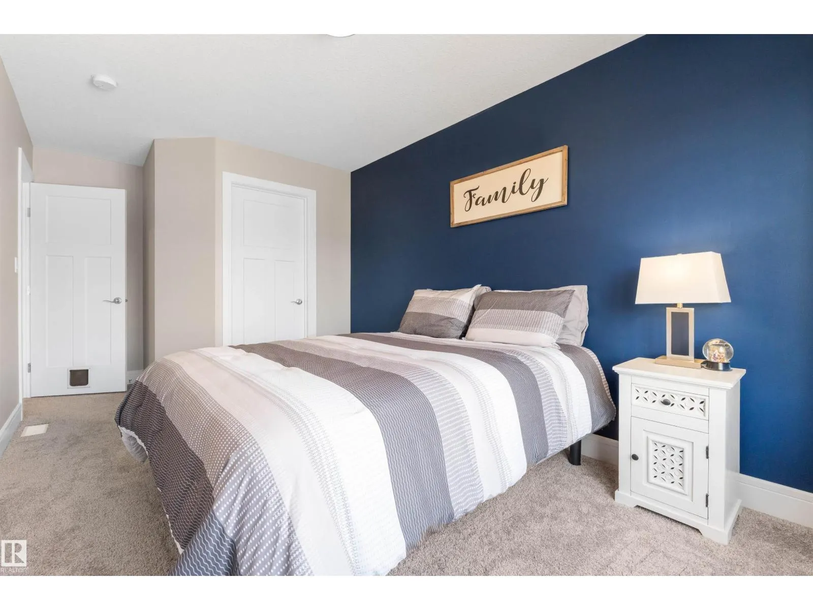 3334 PARKER LO SW