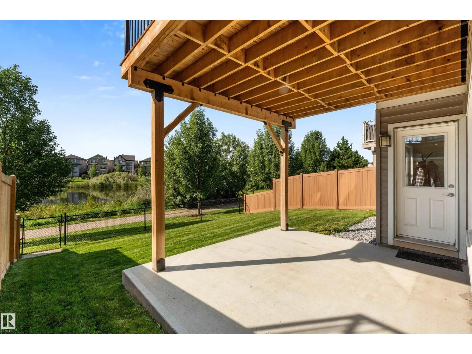 3334 PARKER LO SW