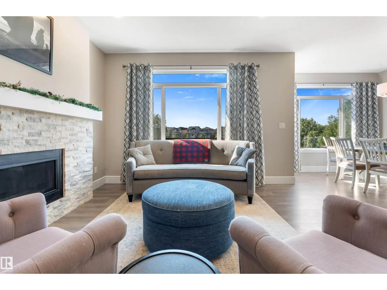3334 PARKER LO SW