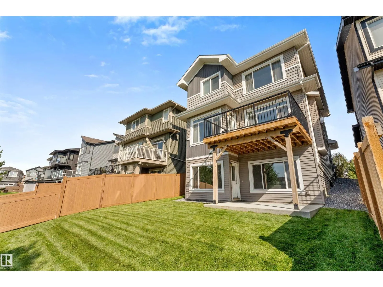 3334 PARKER LO SW
