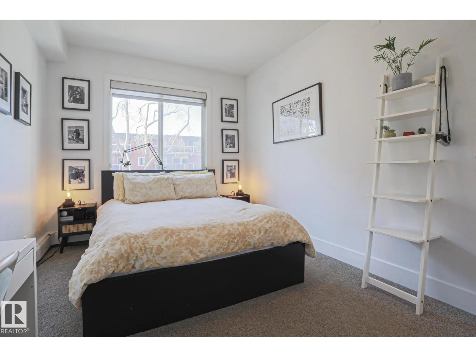 10030 83 AV NW
