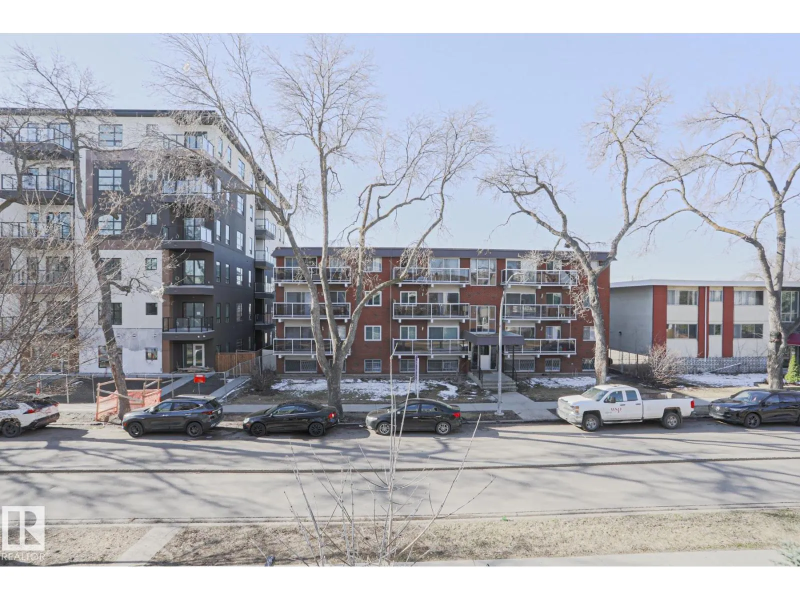 10030 83 AV NW