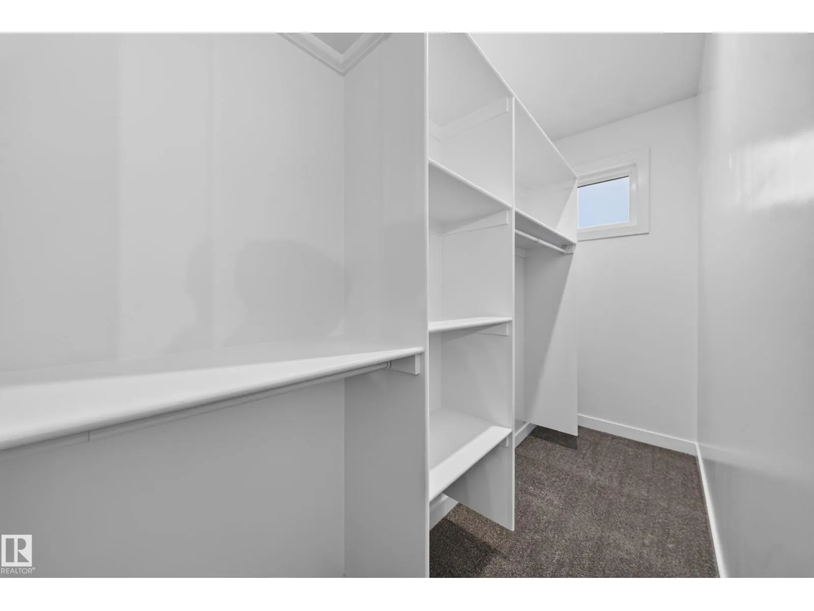 115 28 ST SW SW