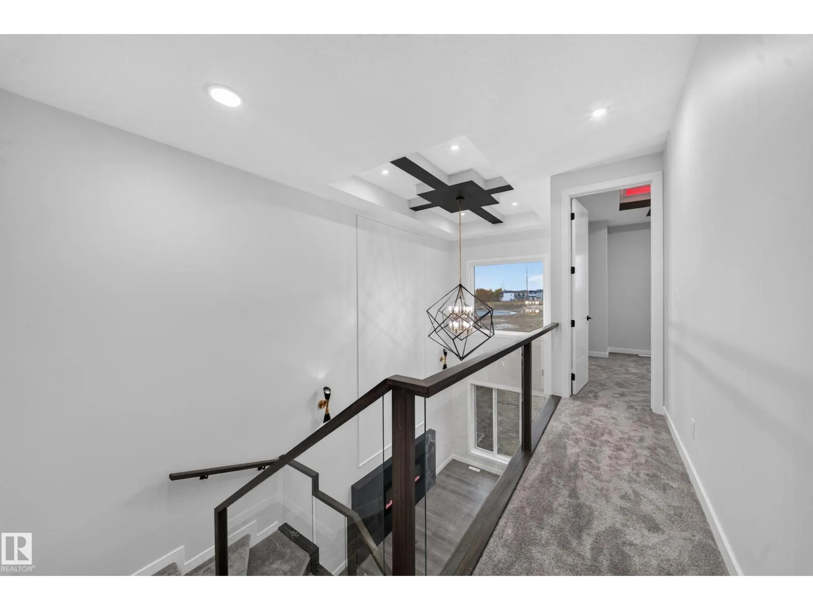 115 28 ST SW SW