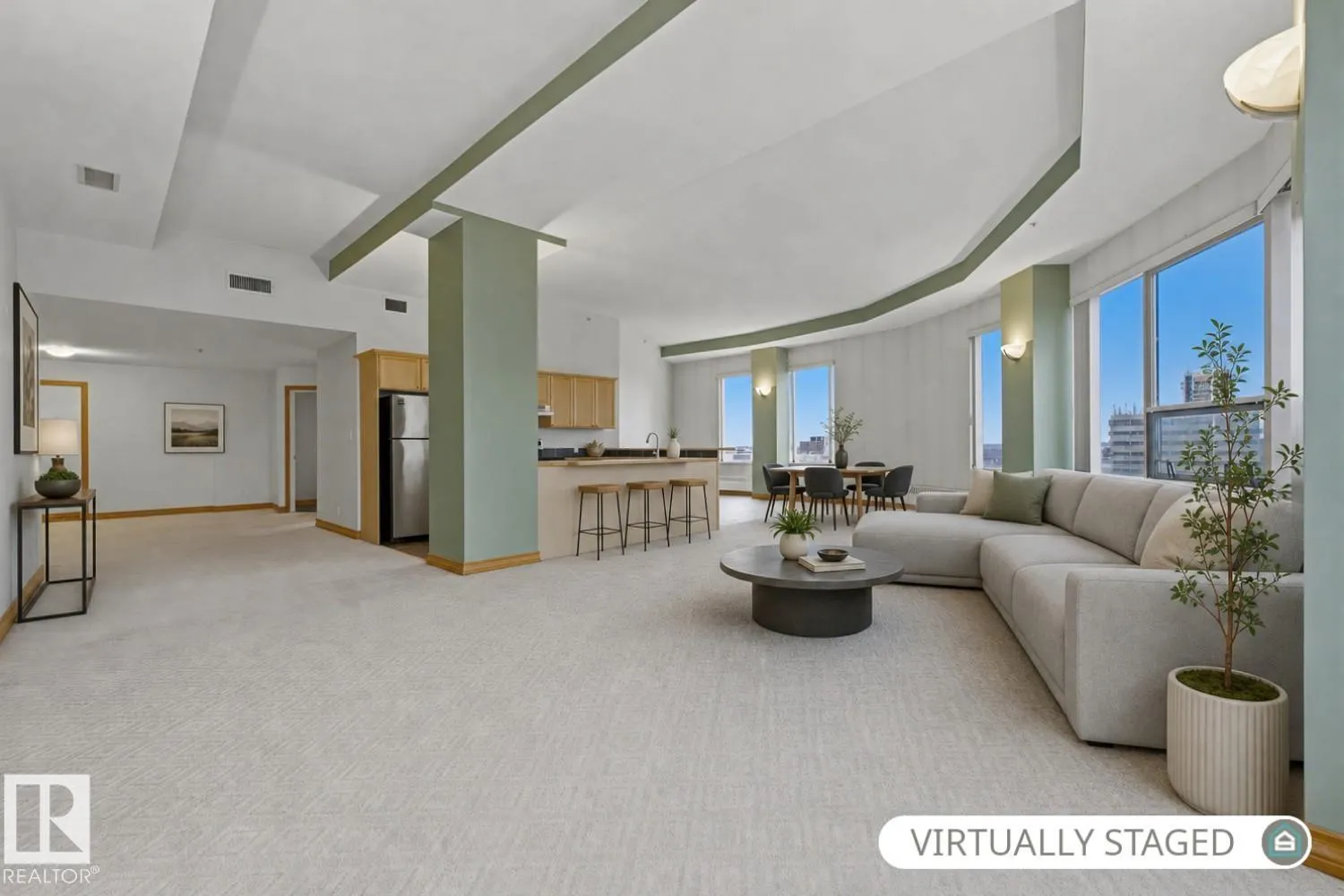 #701 10106 105 ST NW