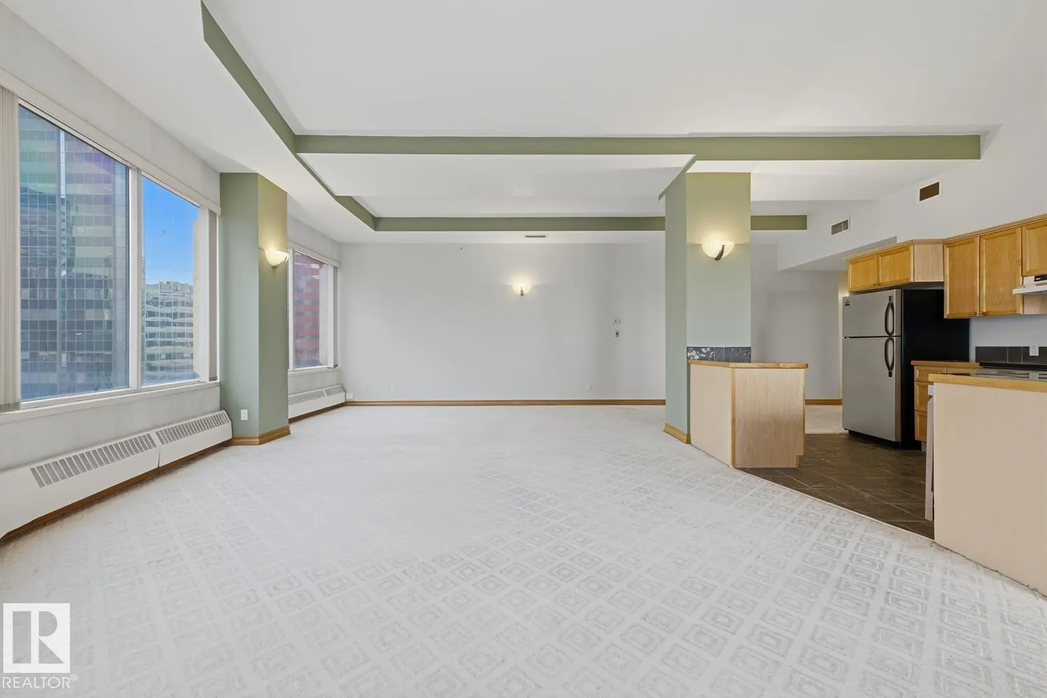 #701 10106 105 ST NW