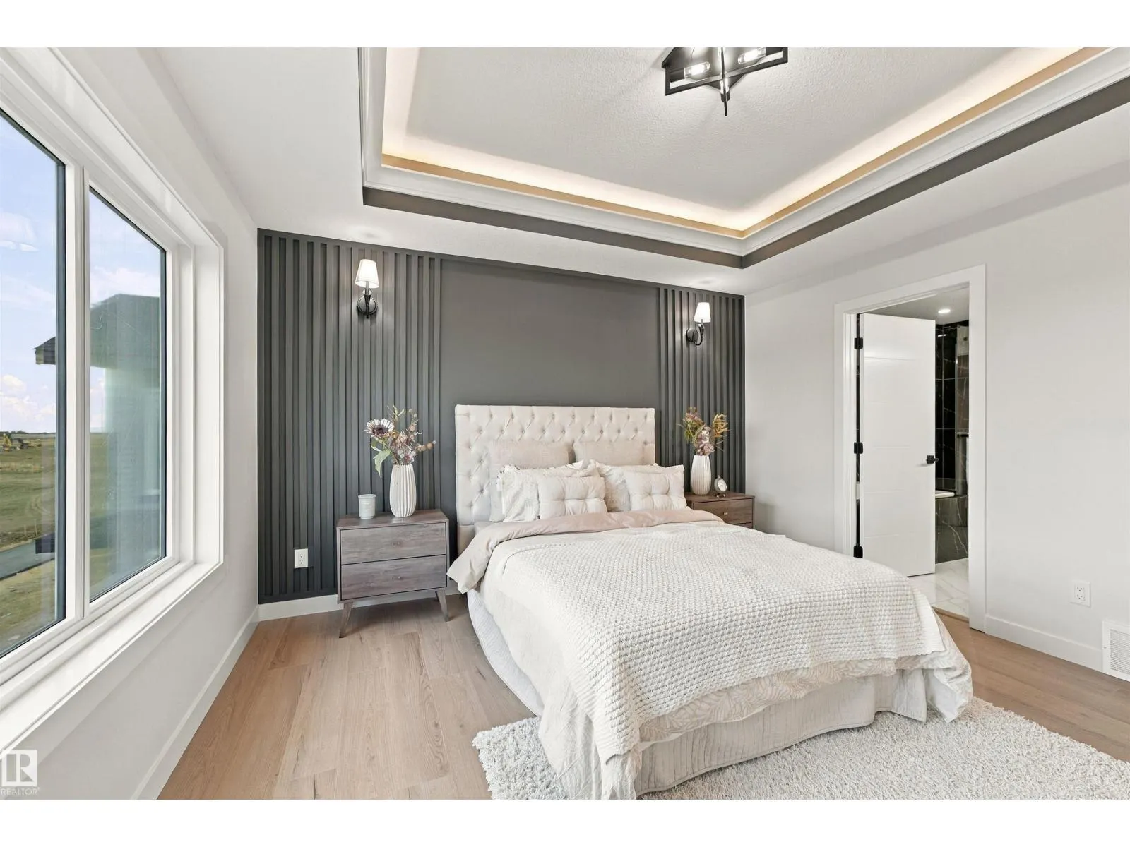 3805 38 Ave