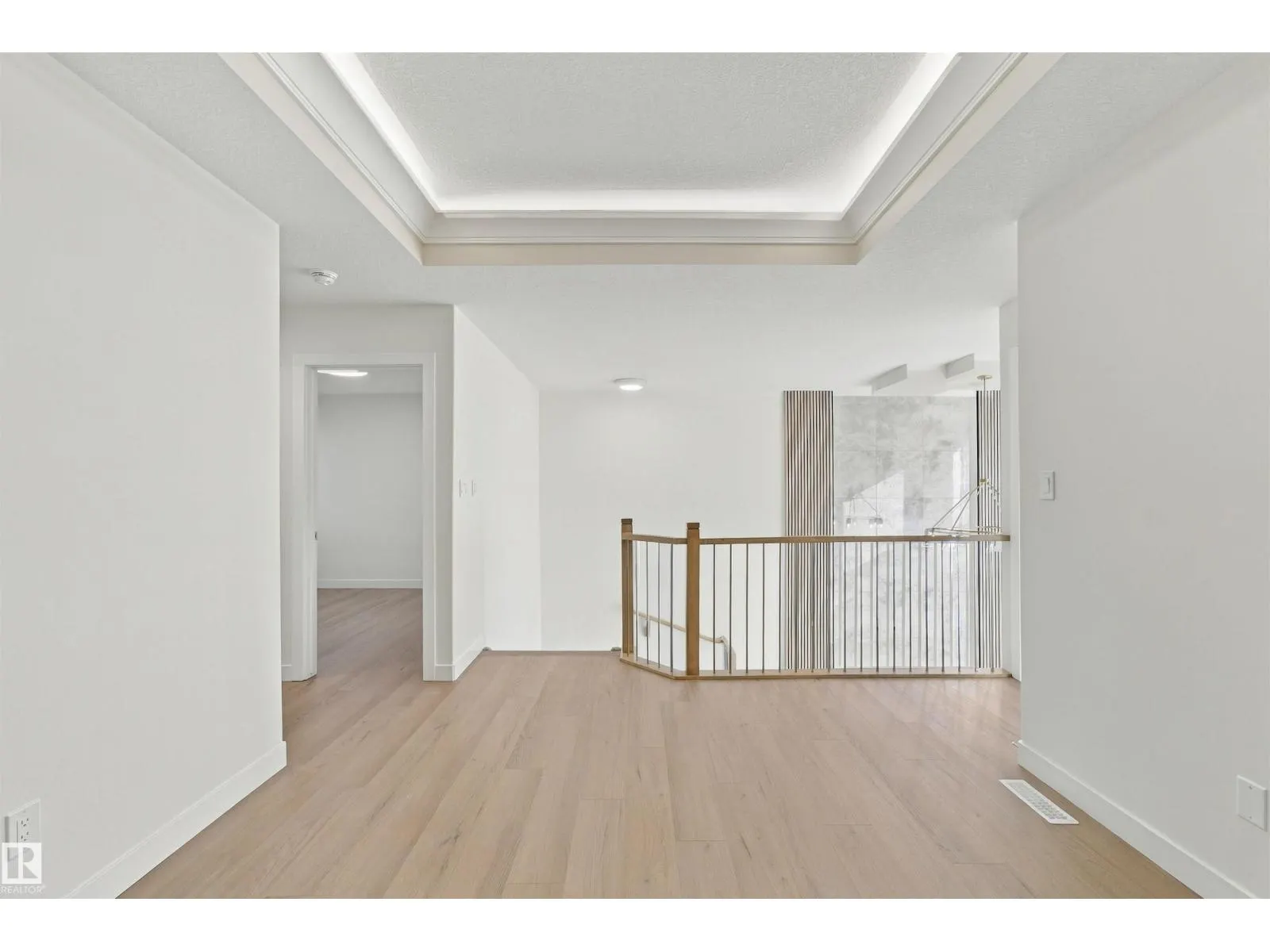3824 39 St