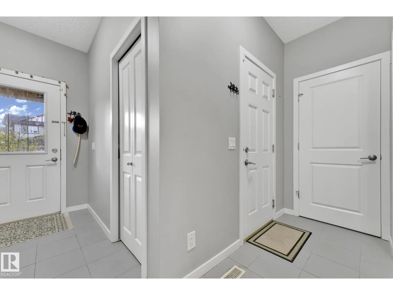 5914 ANTHONY CR SW SW