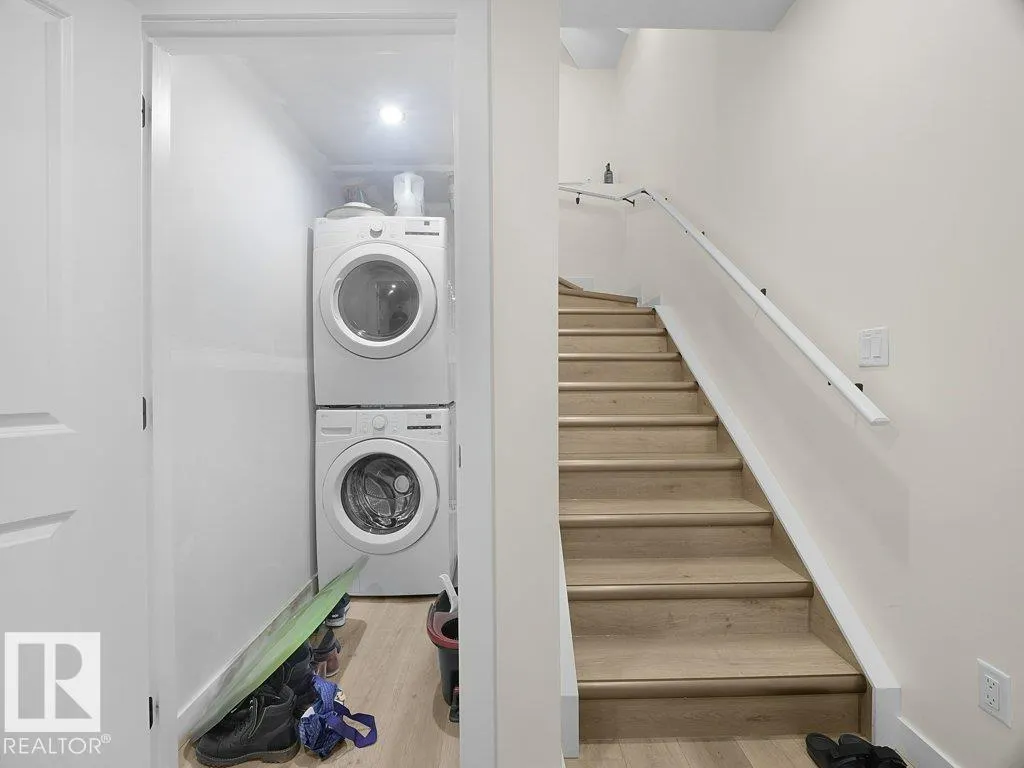 92 Edgefield WY