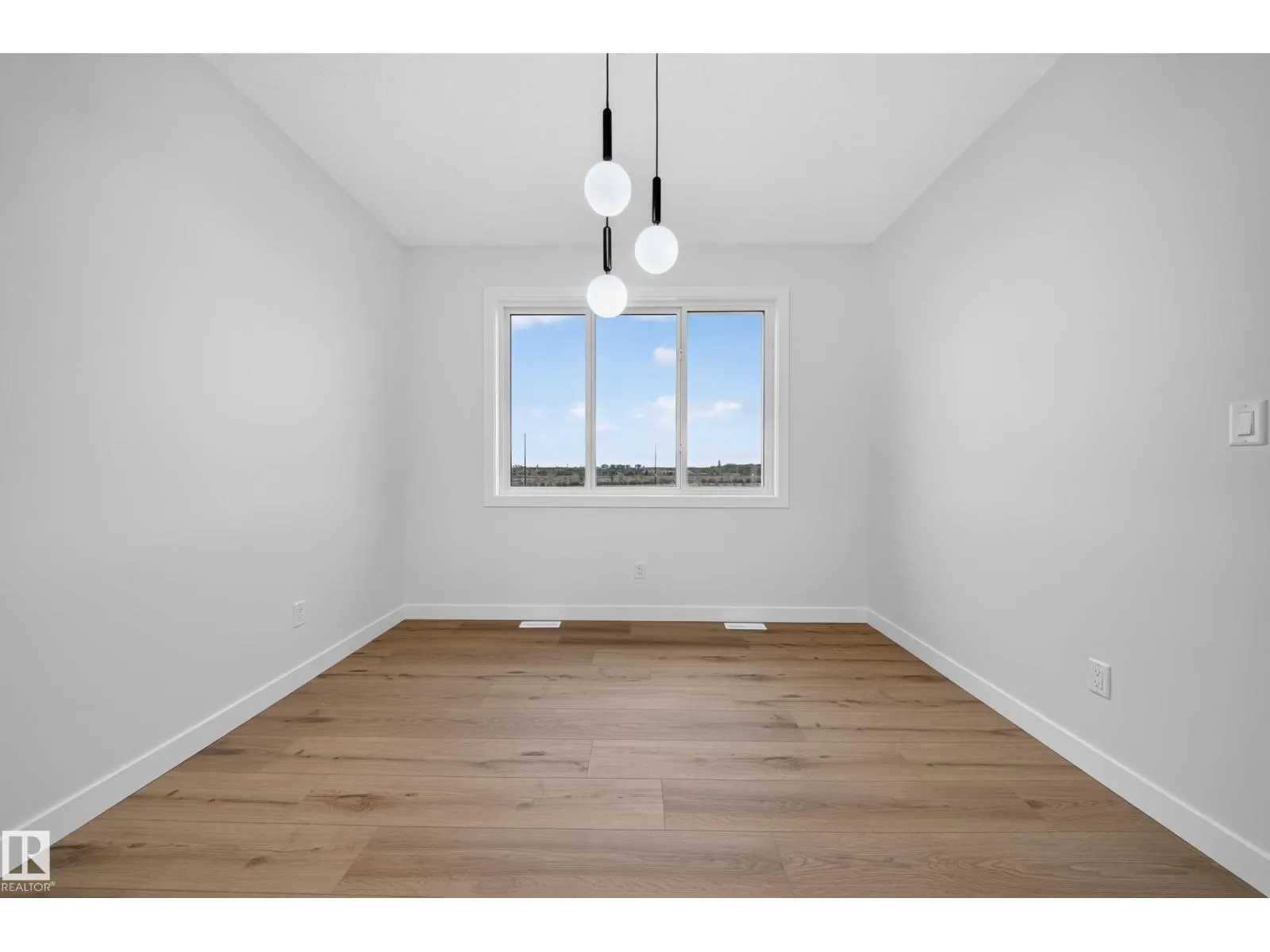 13007 186 Ave NW NW