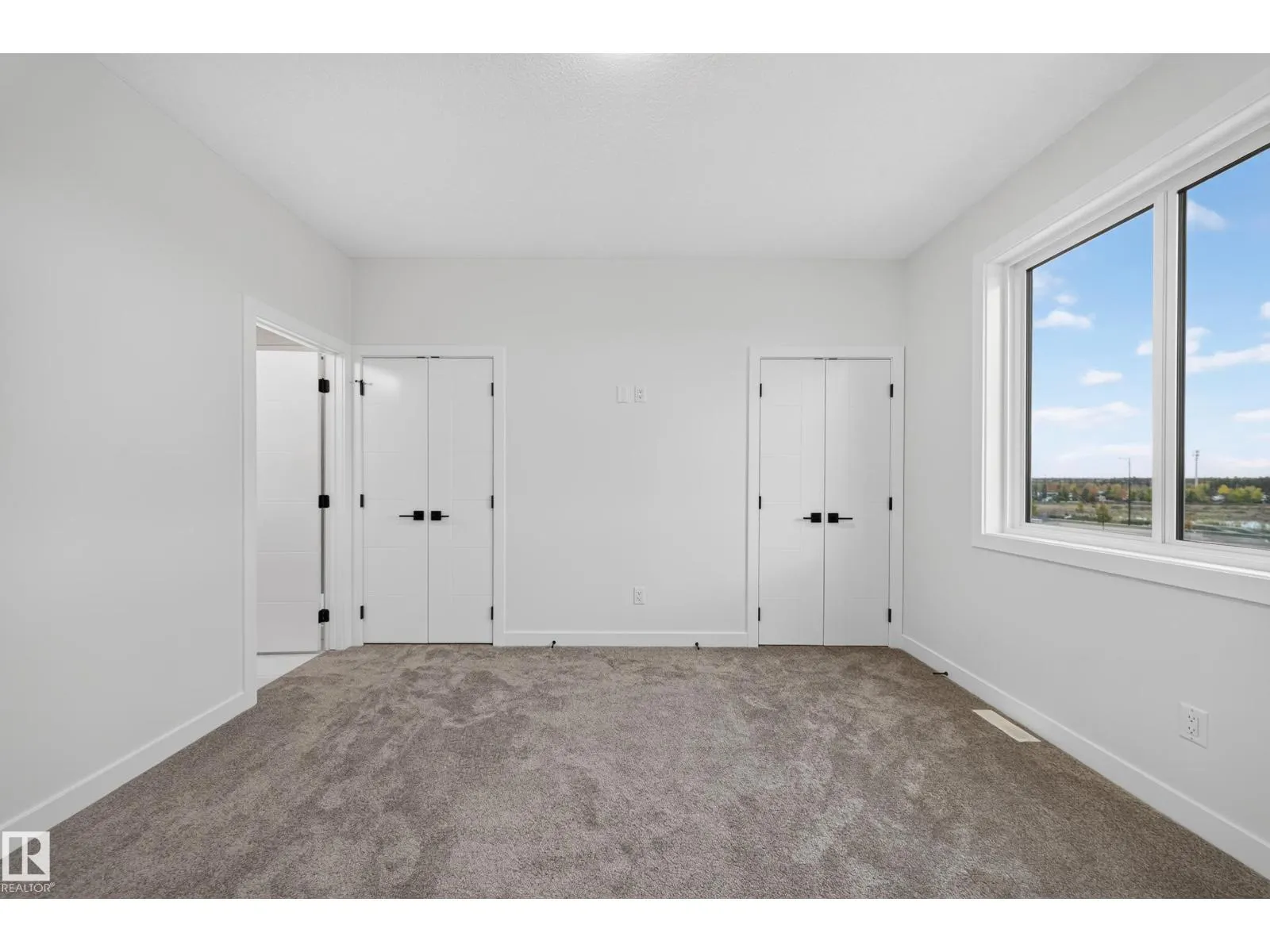 13007 186 Ave NW NW