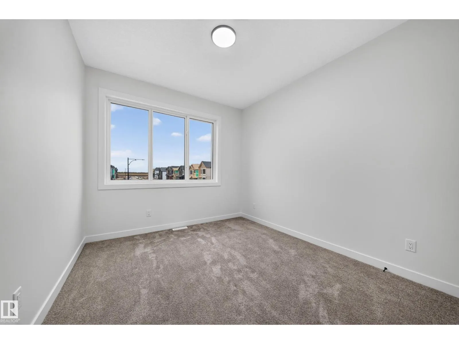 13007 186 Ave NW NW