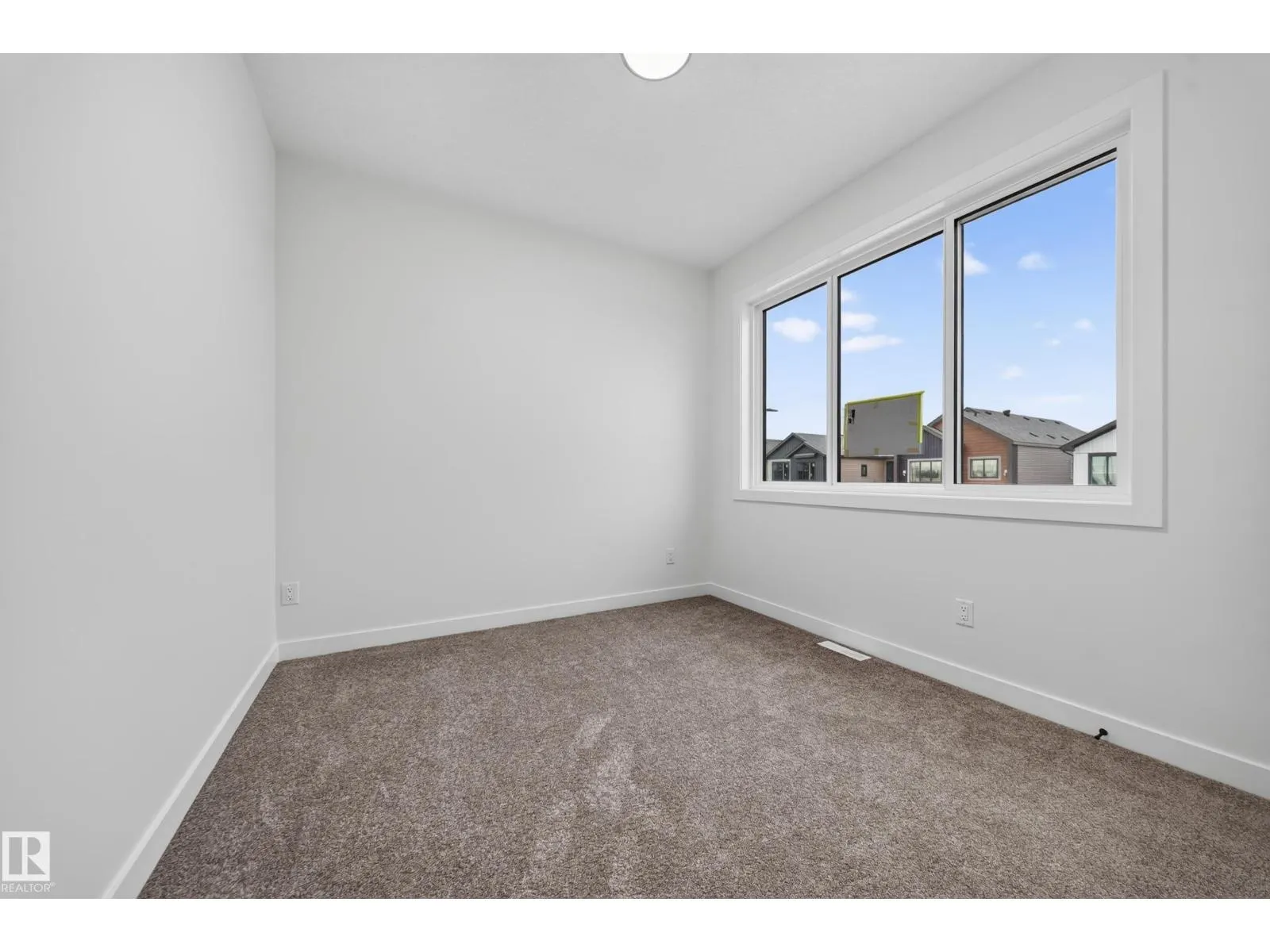 13007 186 Ave NW NW