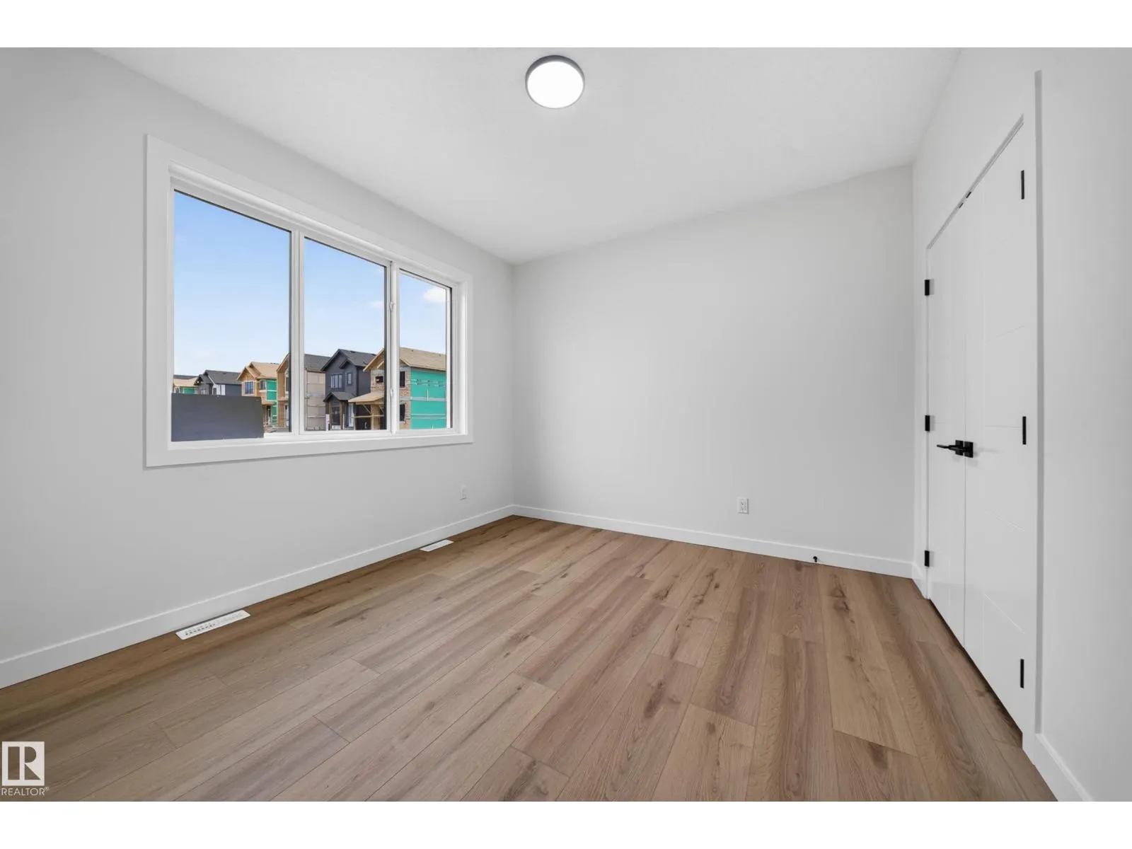 13007 186 Ave NW NW