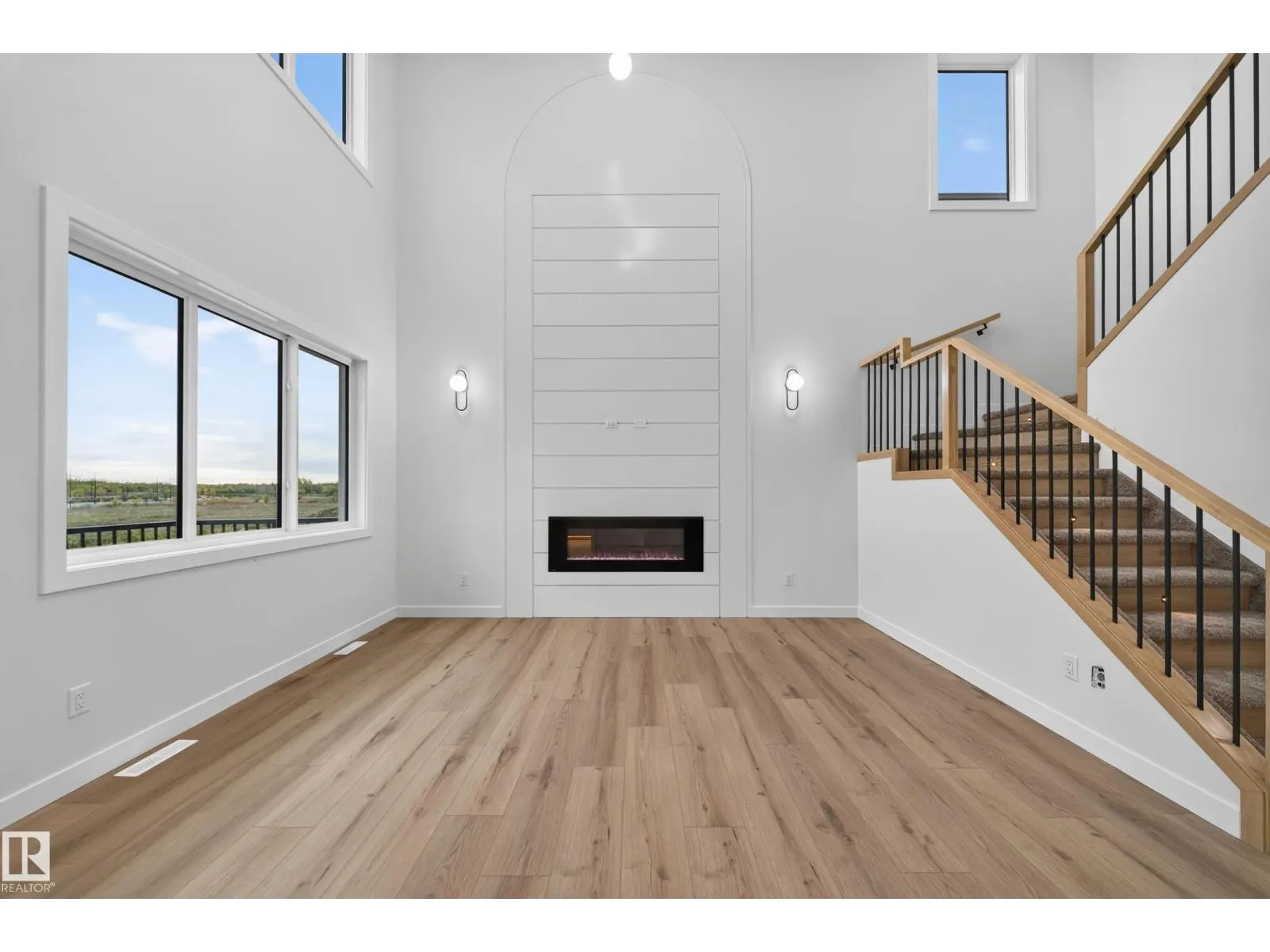13007 186 Ave NW NW