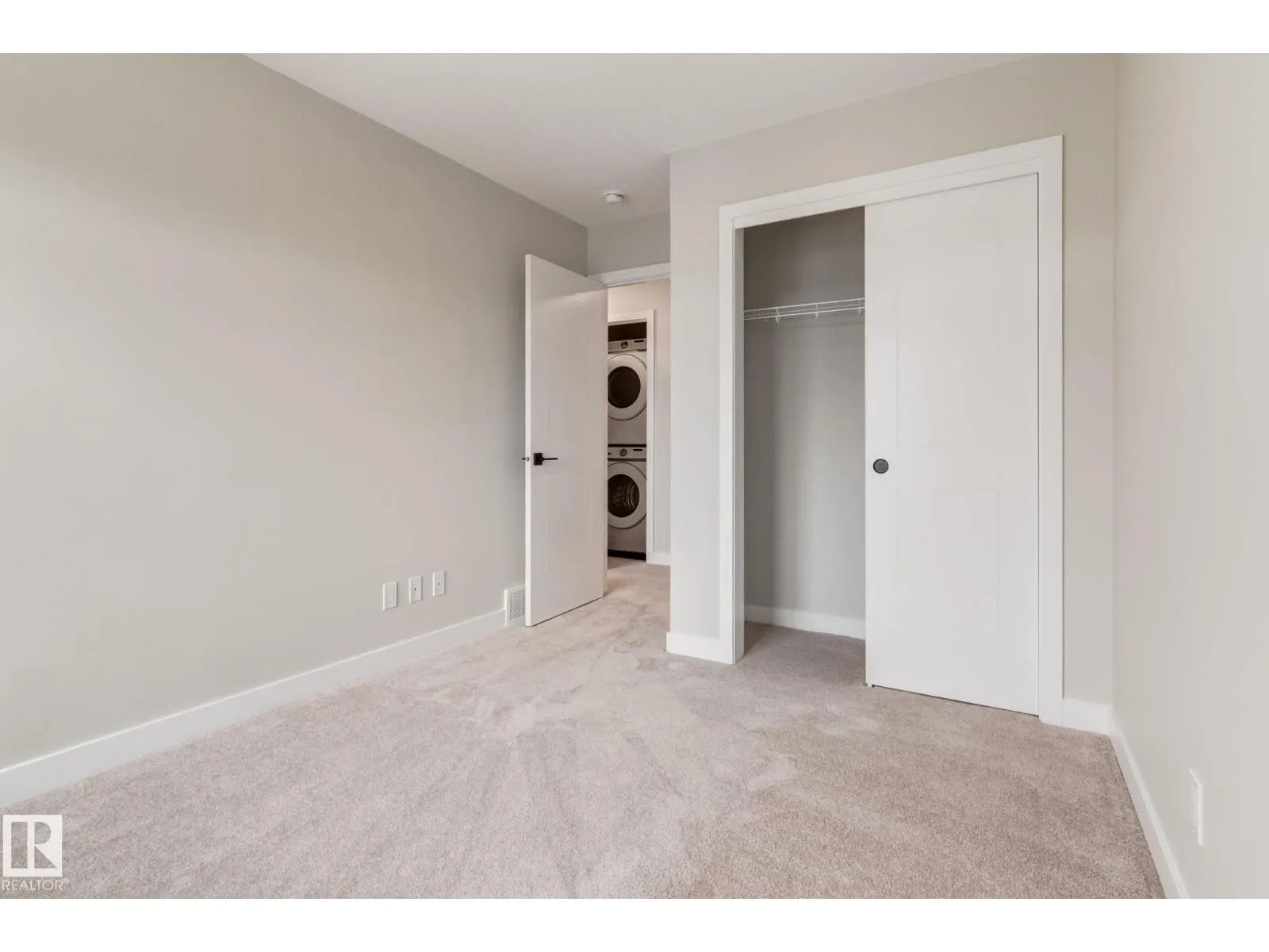 #11 16231 19 AV SW