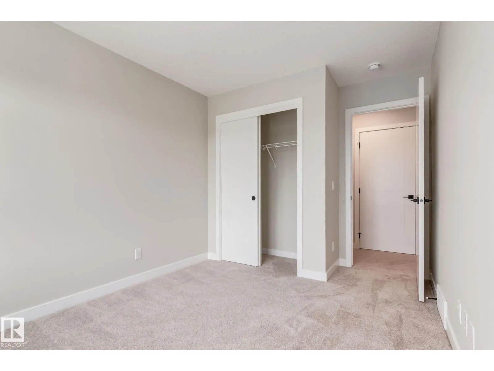 #11 16231 19 AV SW