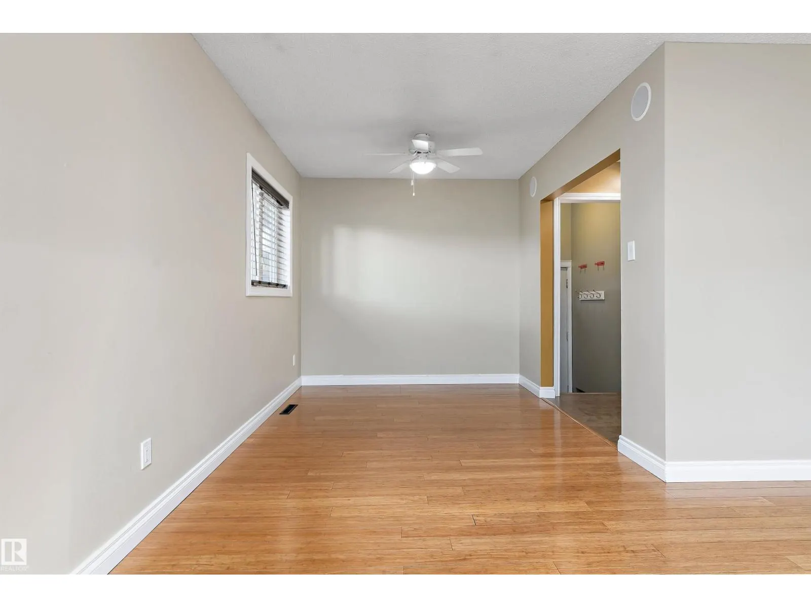 16166 110 A AV NW NW