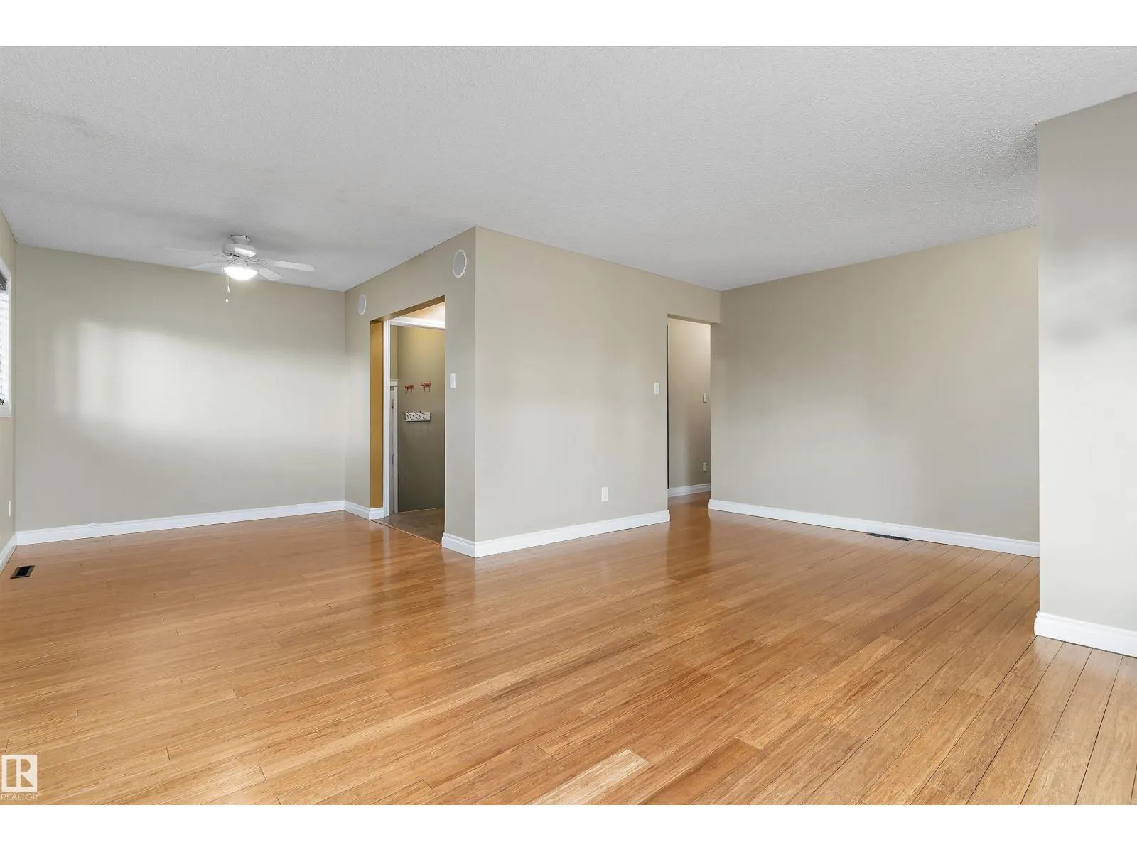 16166 110 A AV NW NW