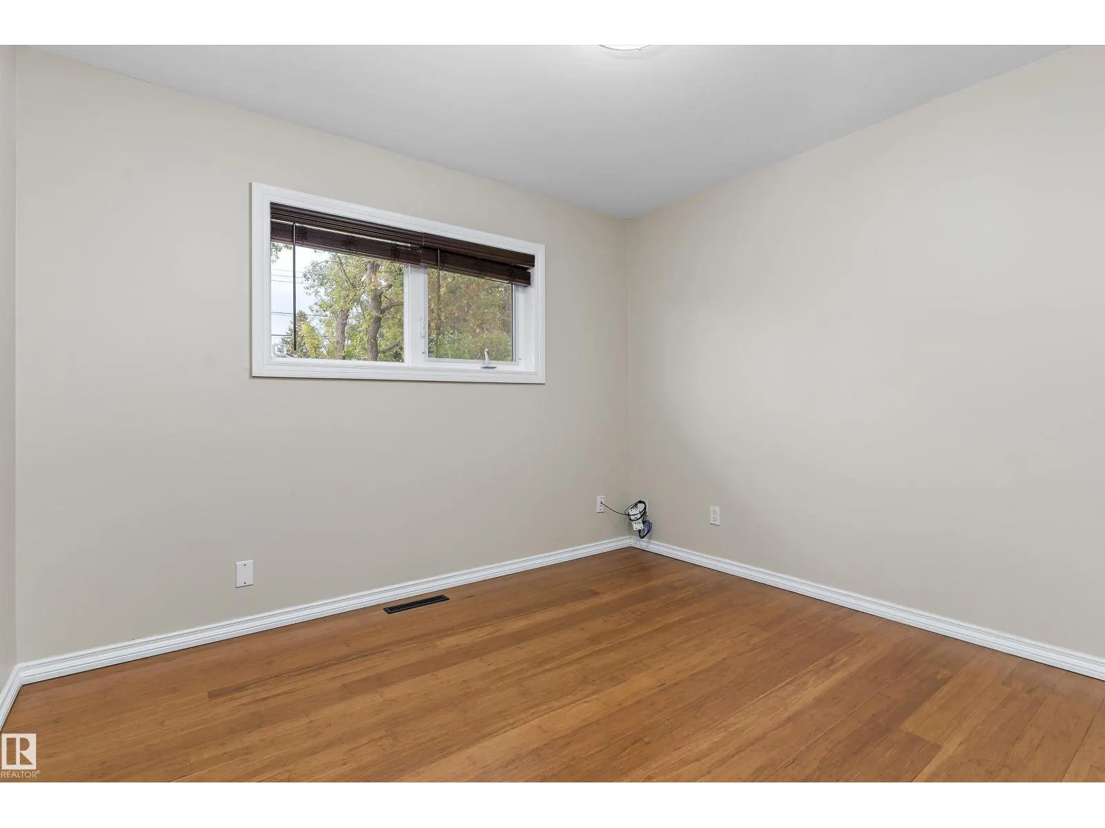 16166 110 A AV NW NW