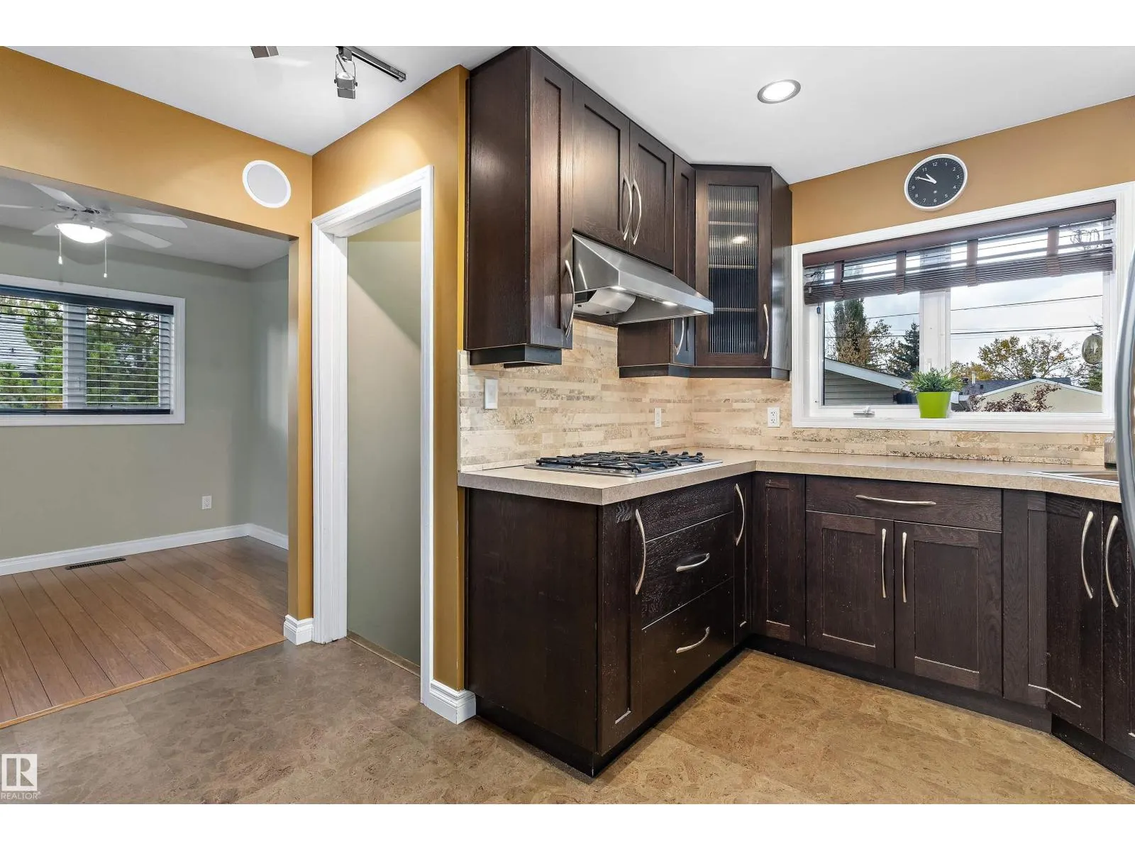 16166 110 A AV NW NW
