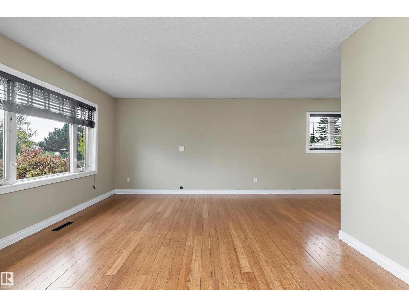 16166 110 A AV NW NW