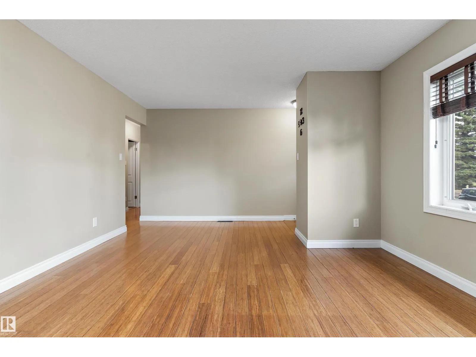 16166 110 A AV NW NW