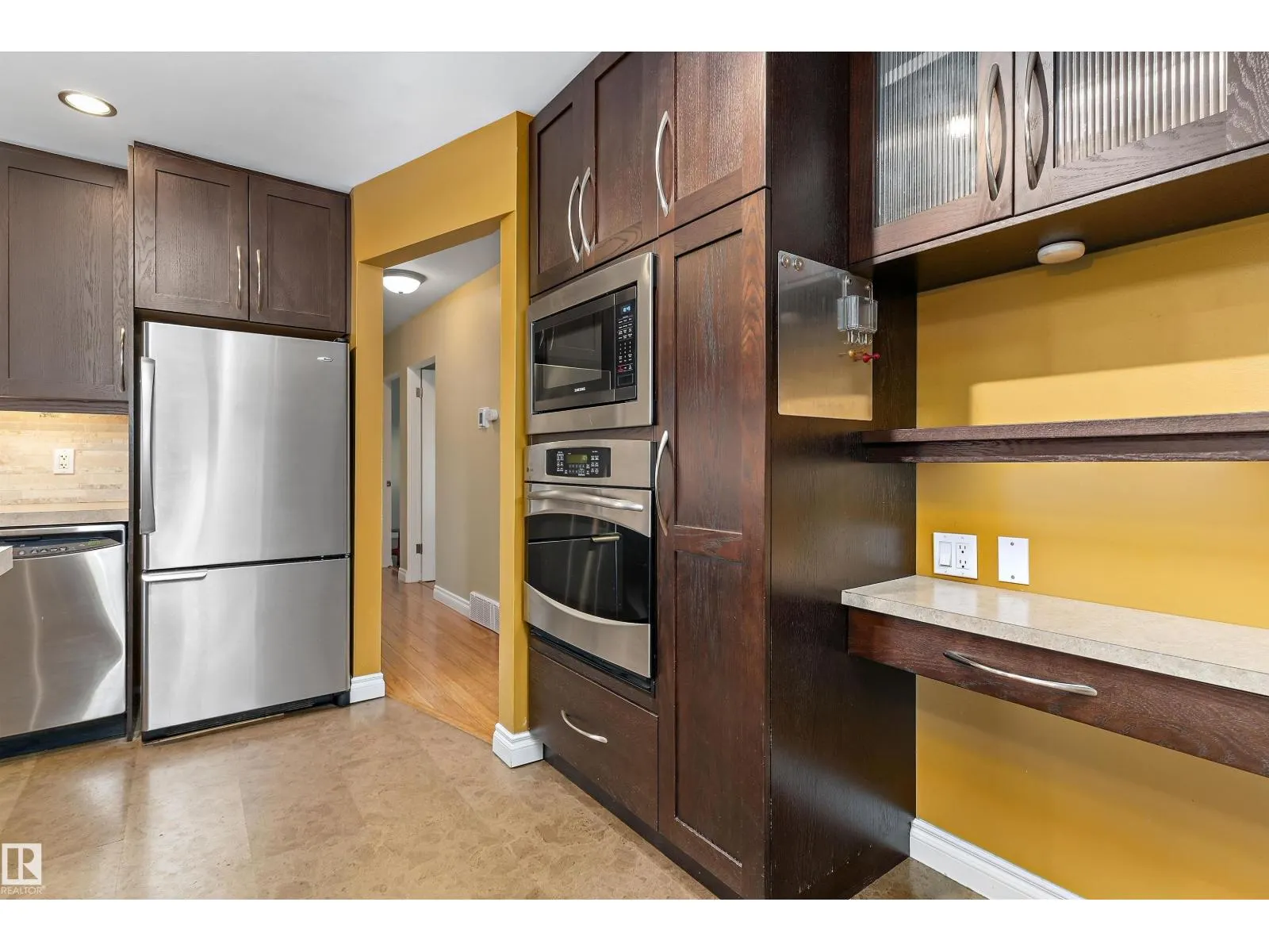 16166 110 A AV NW NW
