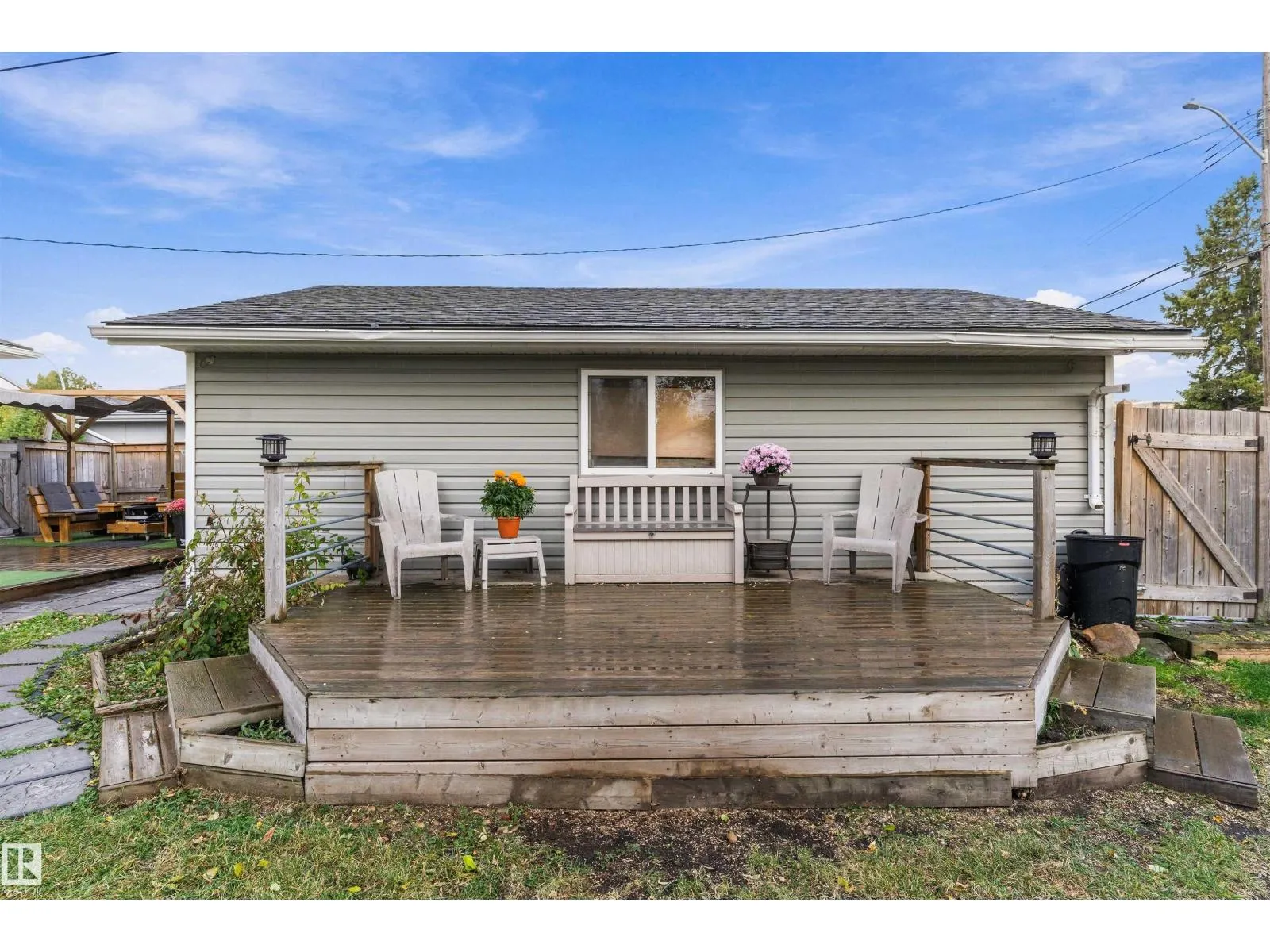 16166 110 A AV NW NW