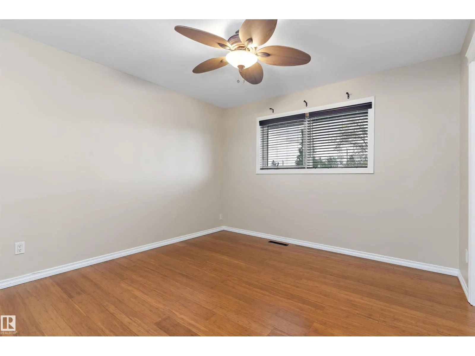 16166 110 A AV NW NW
