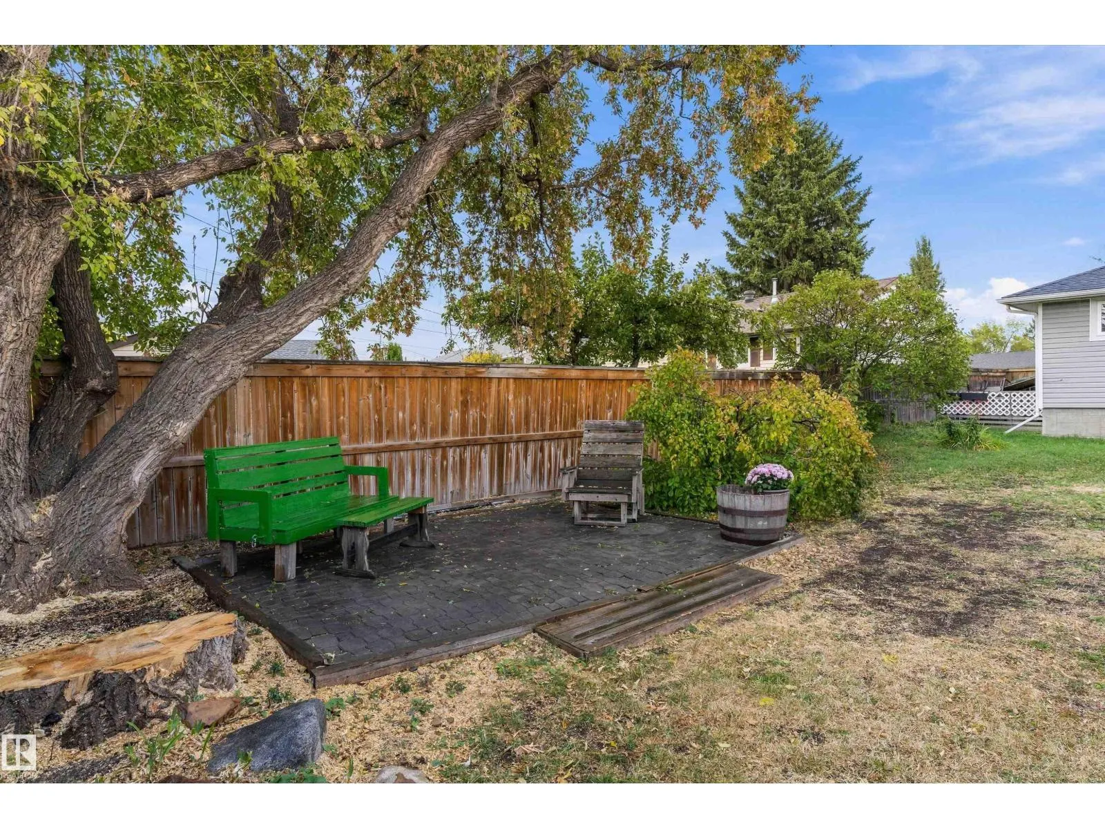 16166 110 A AV NW NW