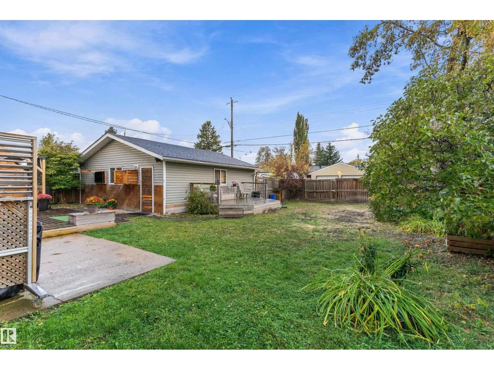 16166 110 A AV NW NW
