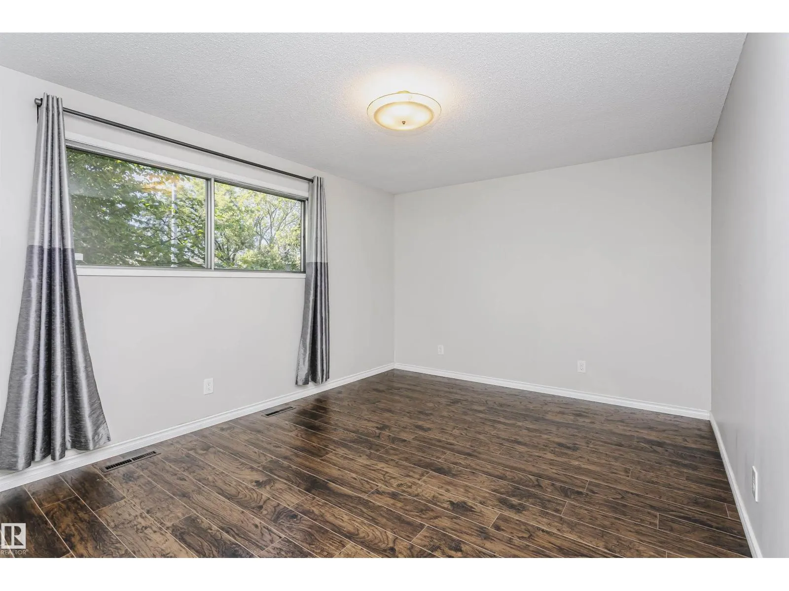 11440 44A AV NW