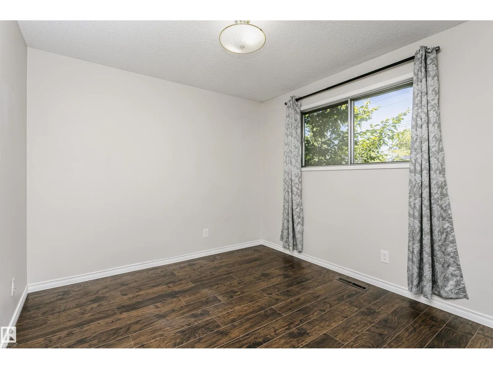 11440 44A AV NW