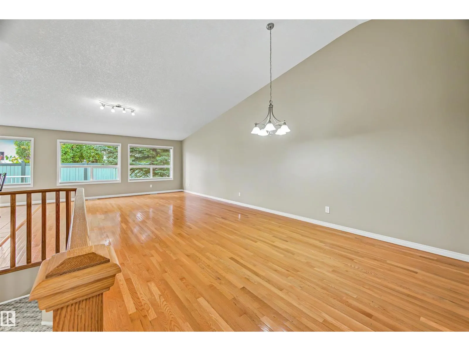 #6 2031 BRENNAN CR NW