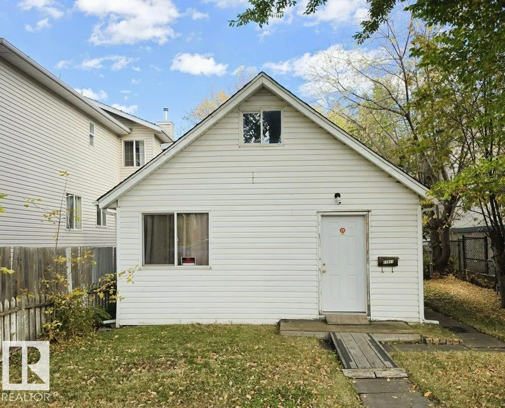 11911 77 ST NW